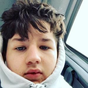 Meet your Posher, Sebastian